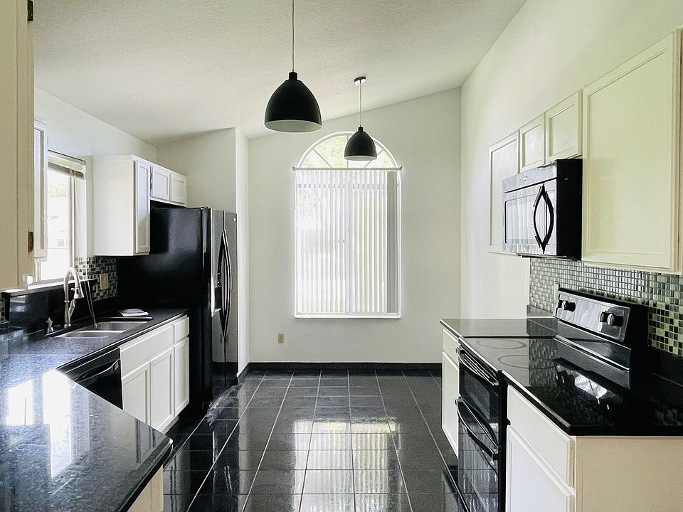 1st image of 13924 Ginger Creek Blvd