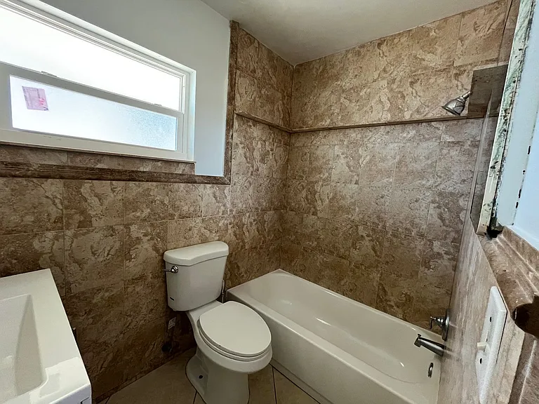 2154 Inner Cass Cir — Photo 12