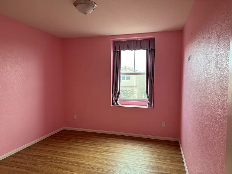 9379 Barcolobo Ave — Photo 14