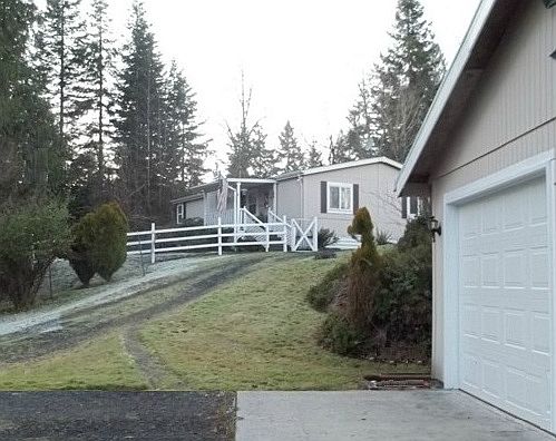 2nd image of 699 Oppelt Rd