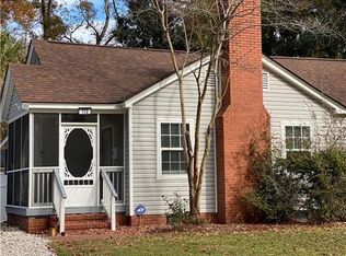 132 E 60th St, Savannah, GA 31405