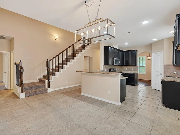 13302 Hidden Valley Dr — Photo 17