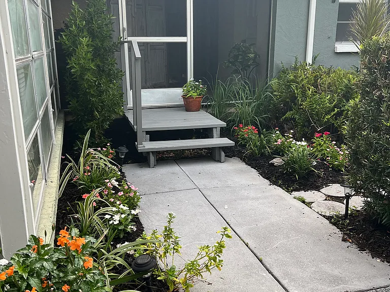 2216 Hibiscus St — Photo 11