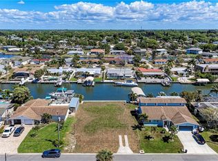 5004 Commonwealth Rd, Palmetto, FL 34221