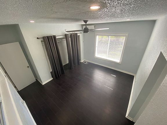 5th image of 625 SW 15th Ave