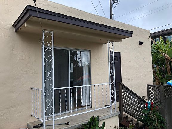 3rd image of 3672 Texas St