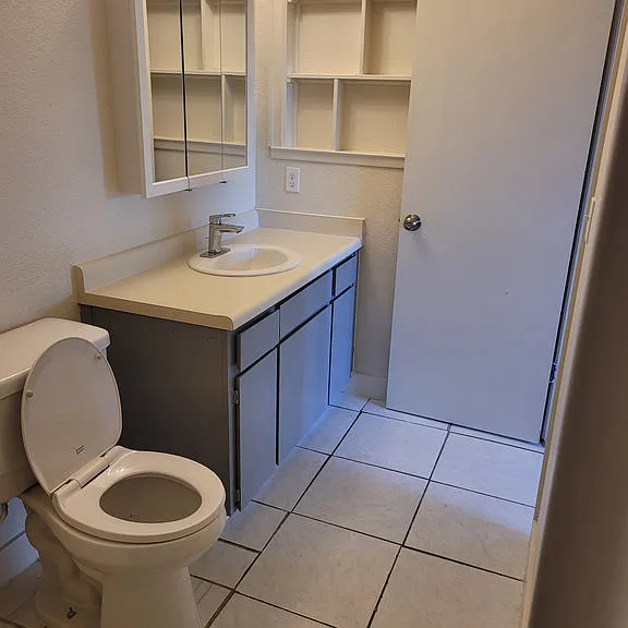 30921 Commercial Rd — Photo 14