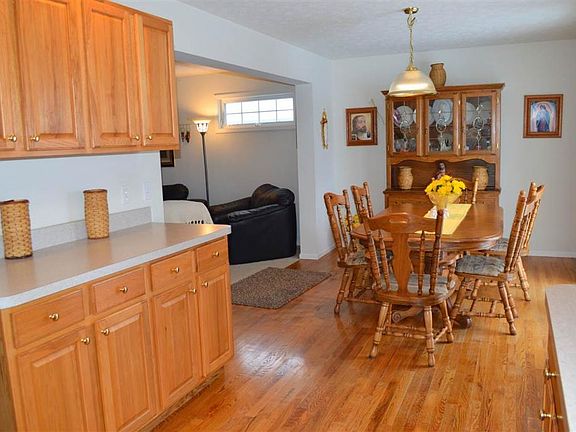 5th image of 2028 Peace Rose Ln
