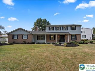 760 E Macada Rd, Bethlehem, PA 18017