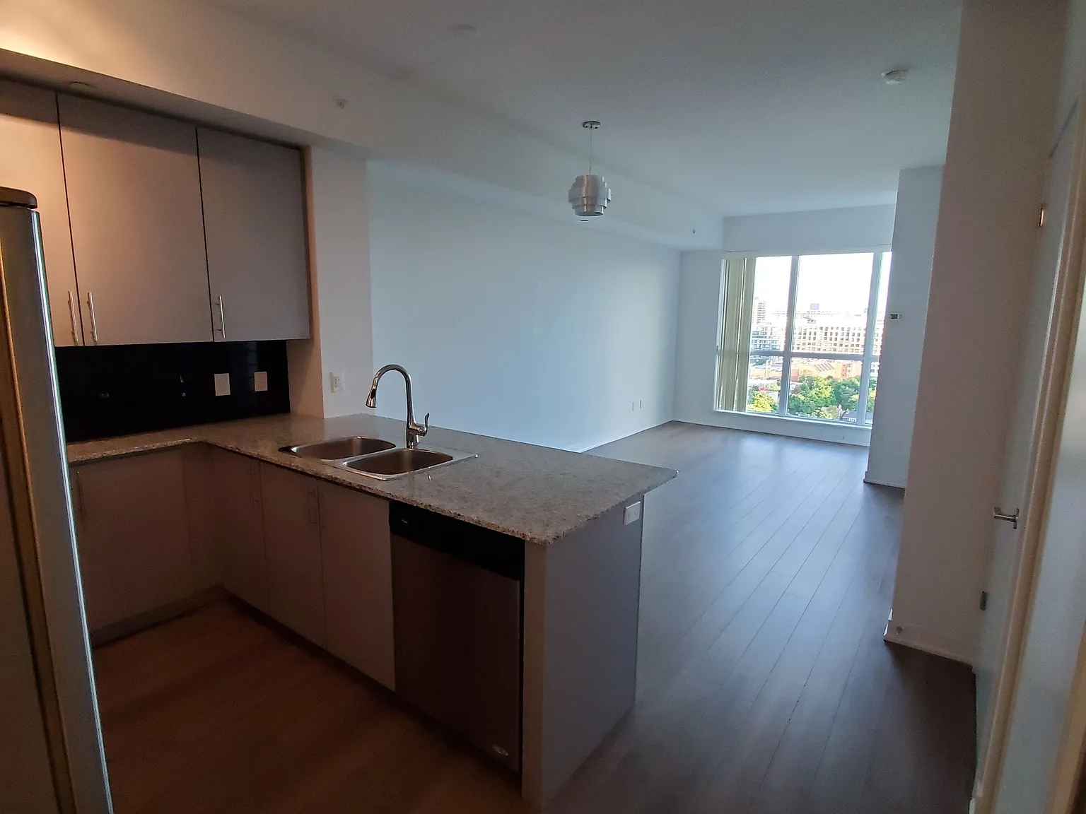 1 bed, $2,450 — Photo 2
