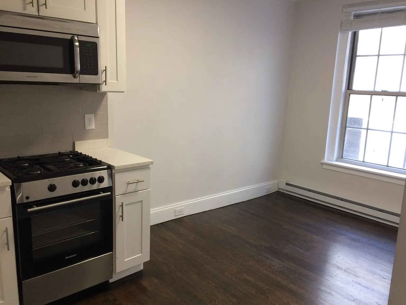 2 bed, 600 sqft, $4,000 — Photo 3