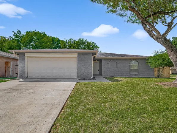10402 Gulfstream Ln, Sugar Land, TX 77498