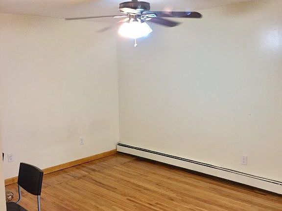 3rd image of 1414 31st Ave #1F