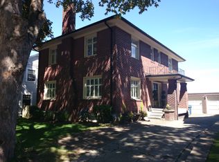 2212 Bigelow Ave N, Seattle, WA 98109