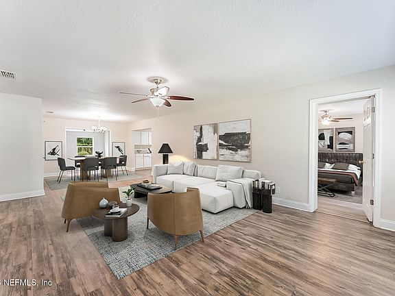 3rd image of 4822 KINGSBURY Street