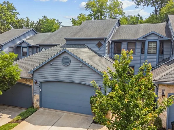 4 Hillside Ct, Lambertville, NJ 08530