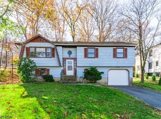 63 Summit Ave, Cedar Knolls, NJ 07927