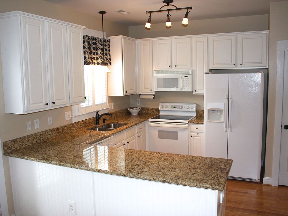 2nd image of 10732 Cokesbury Ln