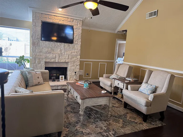 2623 Elder Park Ct — Photo 4