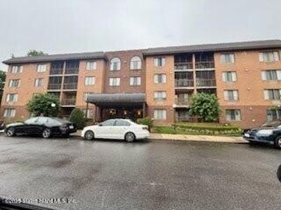 75 Essex Dr APT 2D, Staten Island, NY, 10314