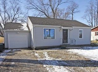 4805 McCullom Lake Rd, McHenry, IL 60050