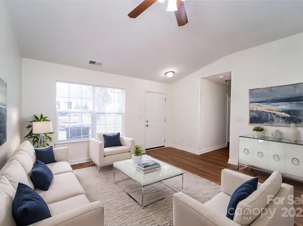 2327 Hope Valley Ln, Charlotte, NC 28213