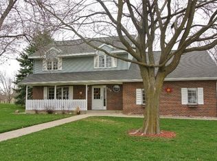 304 Applewood Dr, Carroll, IA 51401