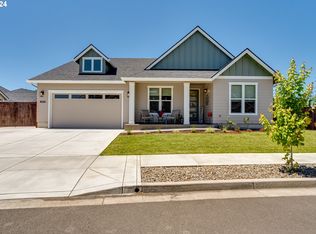 1020 S 33rd St, Springfield, OR 97478