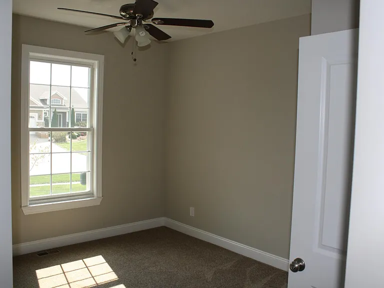 52 Cobblestone Ln — Photo 13