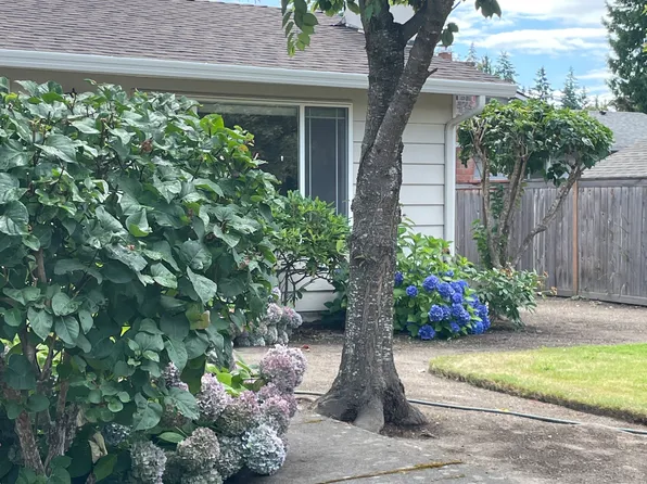12711 NE 80th St, Kirkland, WA 98033
