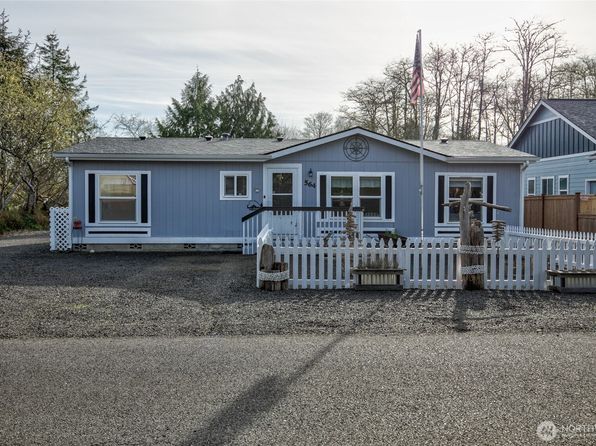 564 Chenois Avenue NE, Ocean Shores, WA 98569