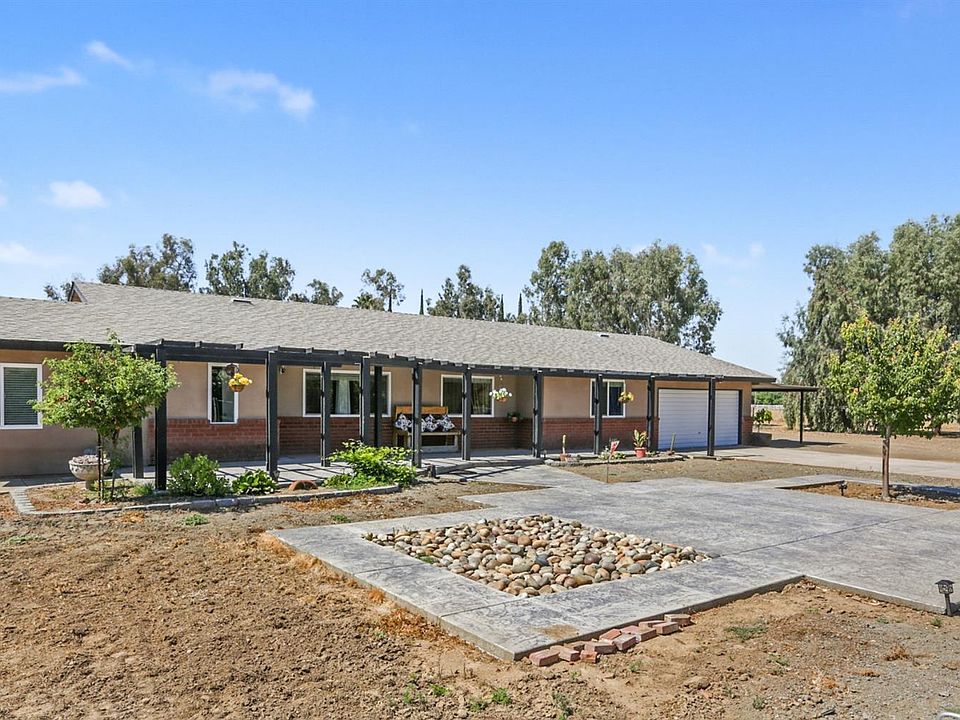 1st image of 32400 Road 132 Unit A