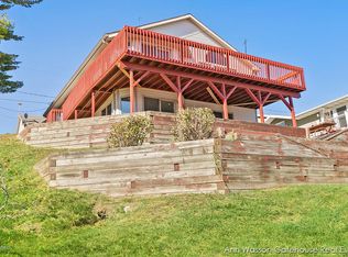 7752 Dream Isle Dr NE, Belding, MI 48809