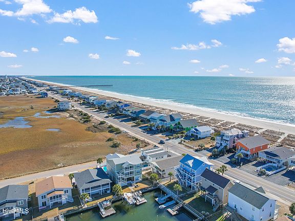 5th image of 550 Ocean Boulevard W