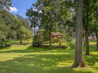 21 Rambling Rd, Palestine, TX 75801