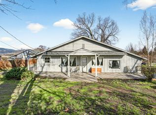 3418 S Stage Rd, Medford, OR 97501