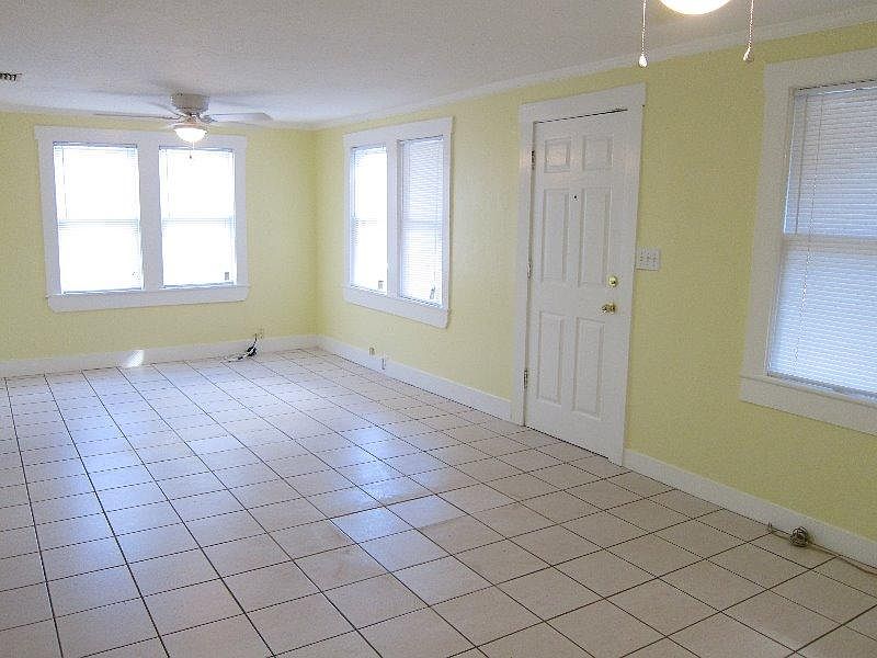 1st image of 1509 W Mohawk Ave APT A