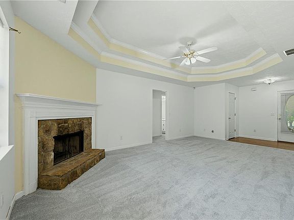 5th image of 85 Five Oaks Dr