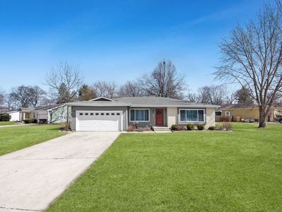 1110 N Oakwood Dr, McHenry, IL, 60050