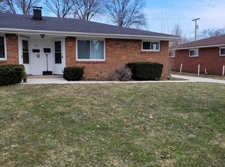 135 Hollywood Ave, Cuyahoga Falls, OH 44221