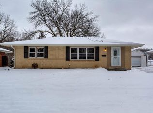 1711 Hillside St, West Des Moines, IA 50265
