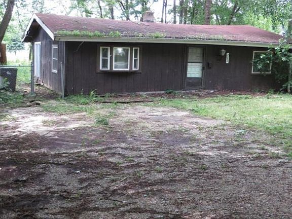 2nd image of 2904 Villa Ave