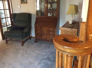 682 Oakhaven Dr, Mogadore, OH 44260