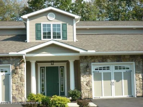 42 Wyndham Rd Unit 42, Clarks Summit, PA 18411