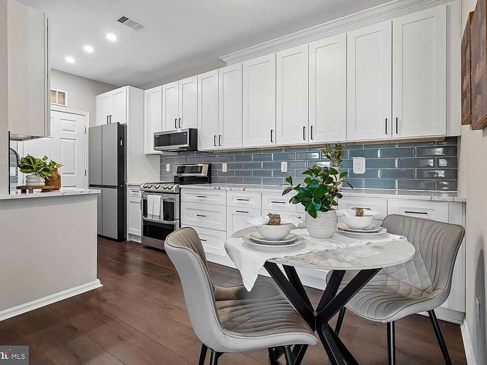 1st image of 1521 Spring Gate Dr Unit 10211