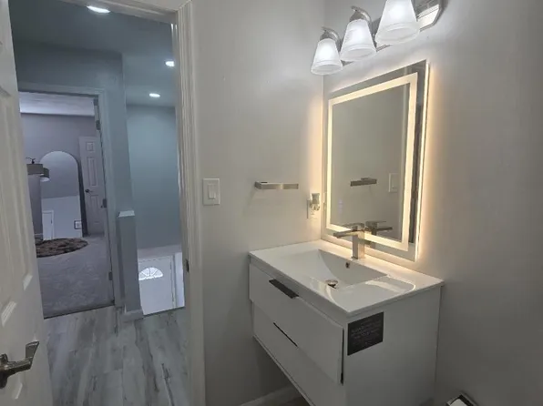 9527 18th Bay St, Norfolk, VA 23518