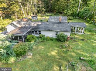1649 Mountain Rd, Harrisburg, PA