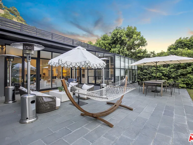 1833 Franklin Canyon Dr — Photo 24