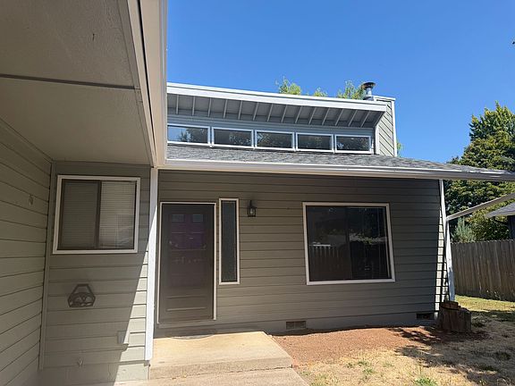 2nd image of 314 Vincent St