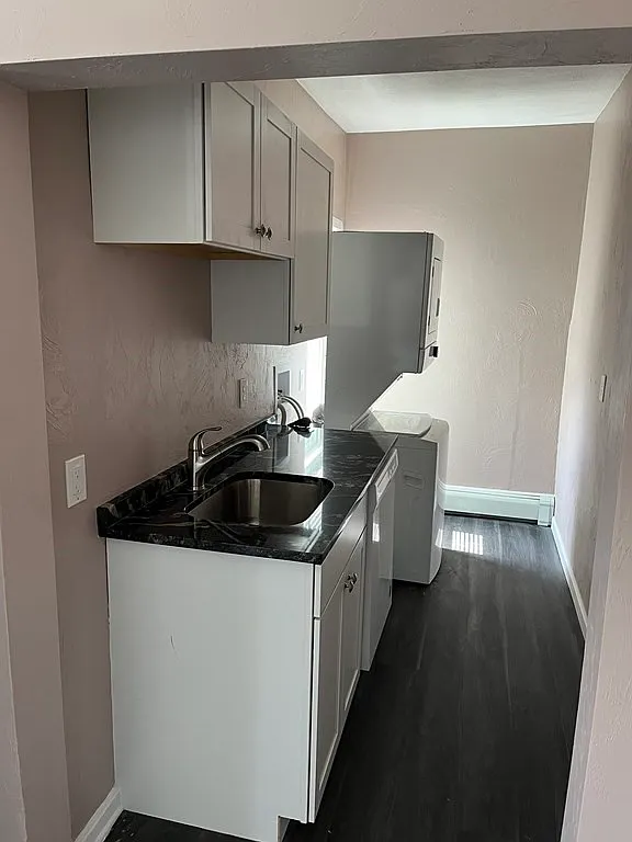 228 Revere St — Photo 3